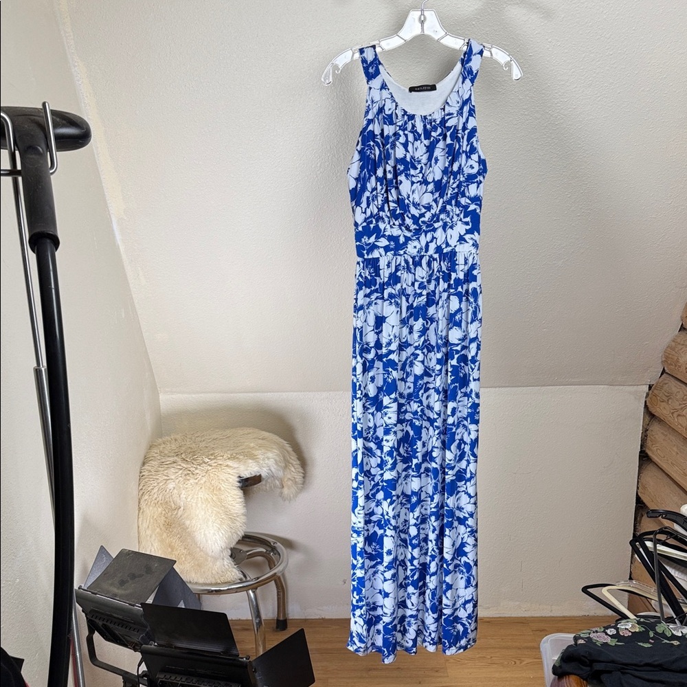 HAIL3Y:23 Blue & White Floral Sleeveless Maxi Dress. Size Medium